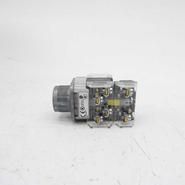 ALLEN BRADLEY 800T-N2KF4EAXK SER. T (AS PICTURED) NSNP