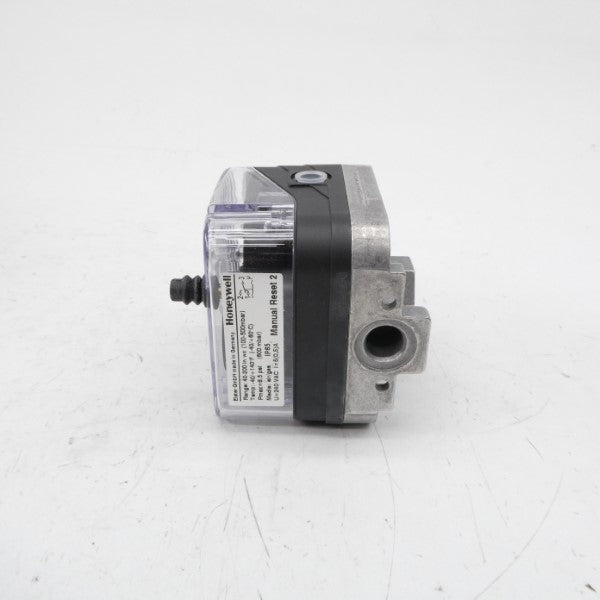 HONEYWELL C6097B3051 240VAC 0.5A 40-200INWC NSMP