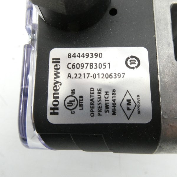 HONEYWELL C6097B3051 240VAC 0.5A 40-200INWC NSMP