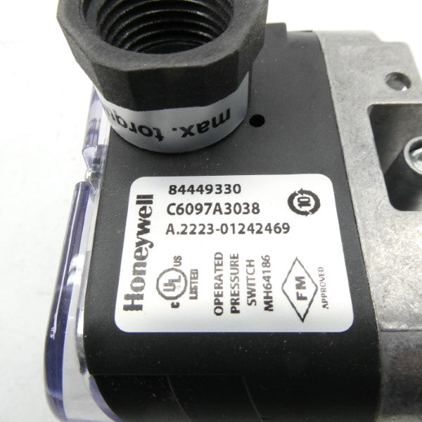 HONEYWELL C6097A3038 240VAC 0.5A 12-60INWC NSMP