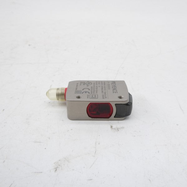 KEYENCE LR-ZB250CN 10-30VDC NSMP