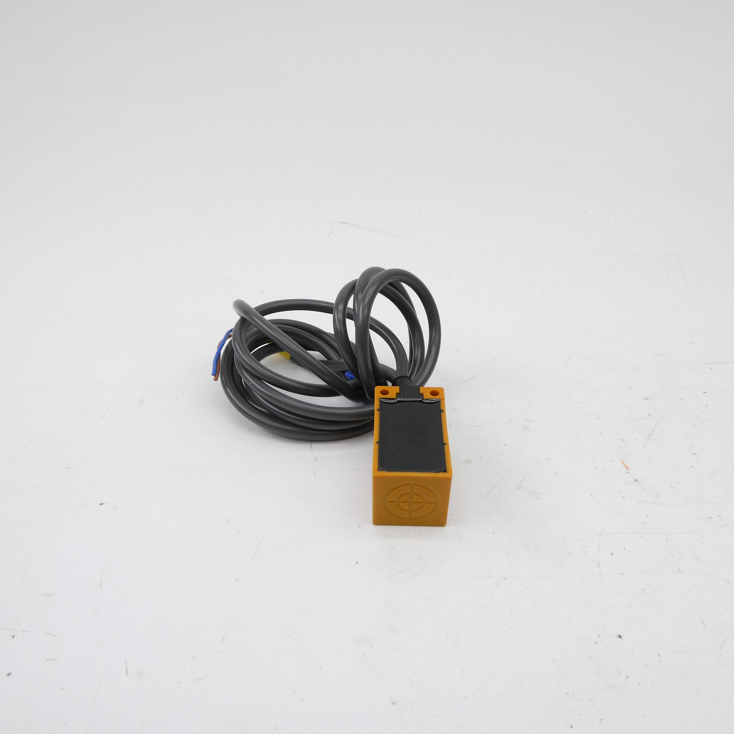 OMRON TL-N12MD1 12-24VDC 2M NSMP