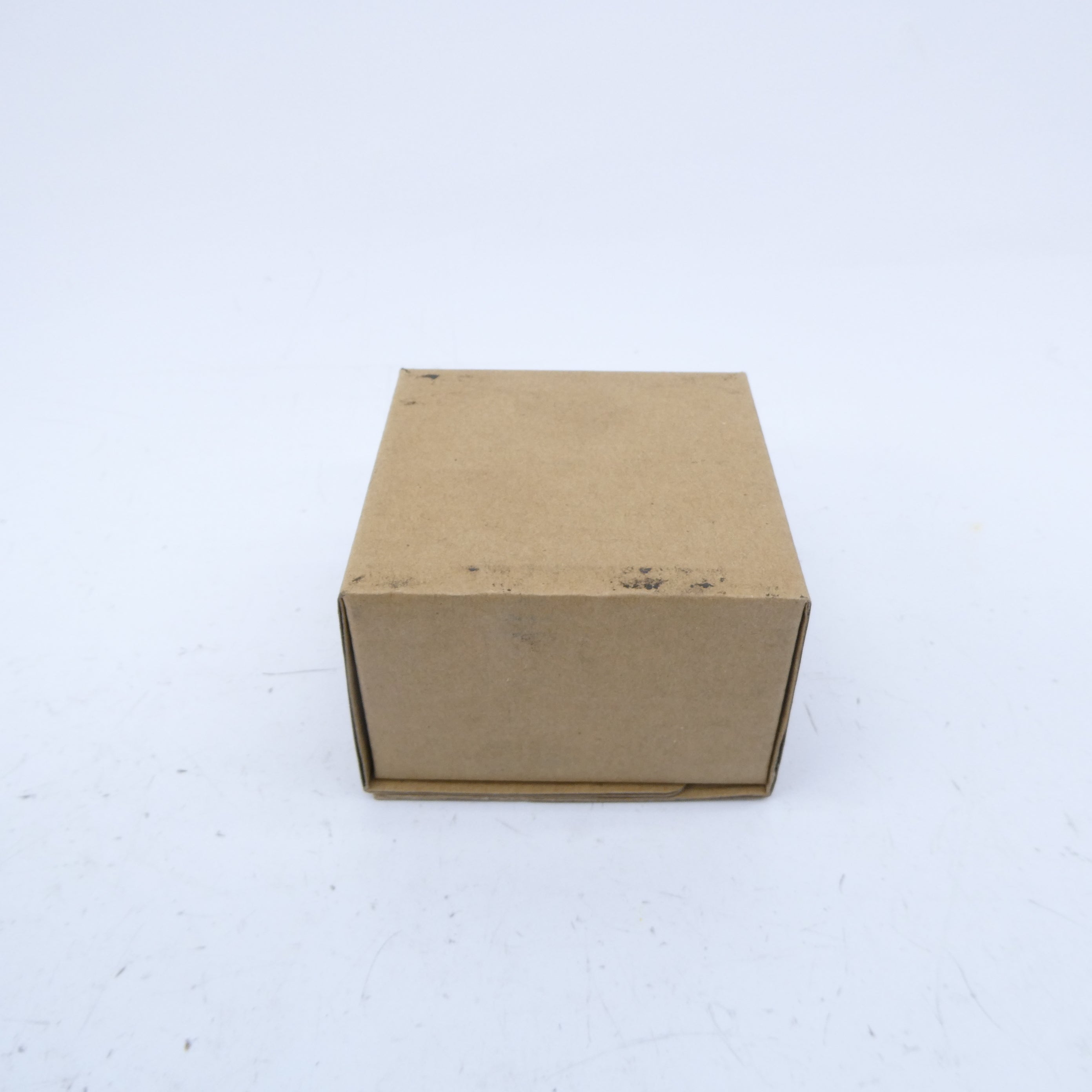 OMRON TL-W5MD1 10-30VDC 2M NSFS