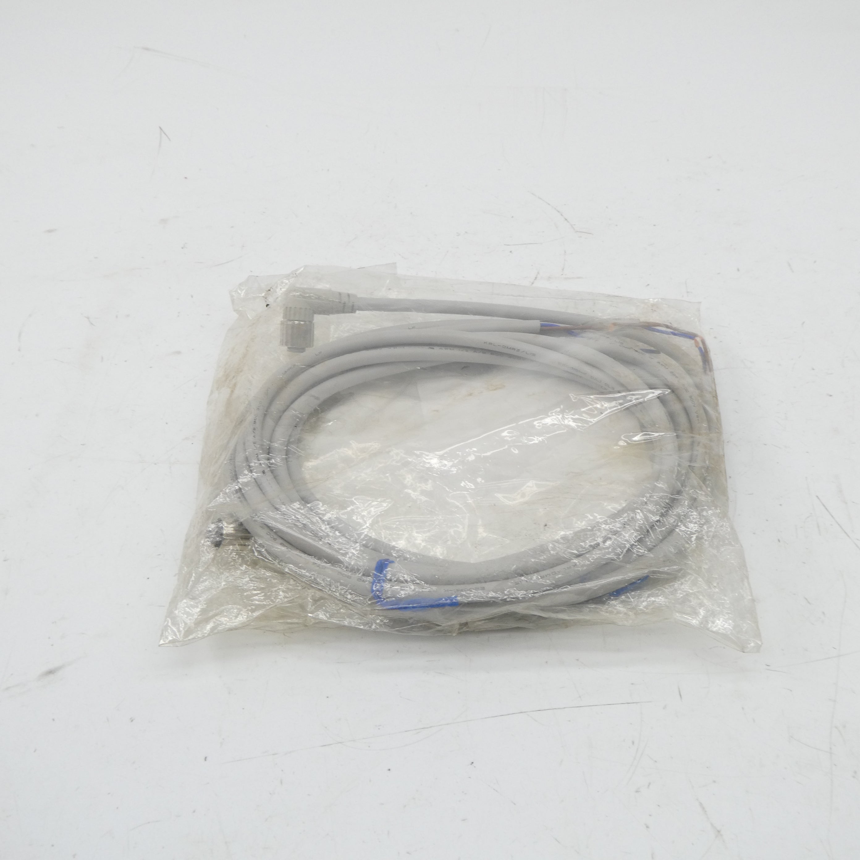 IDAKA AMERICA XS2F-D422-DA0-F NSMP