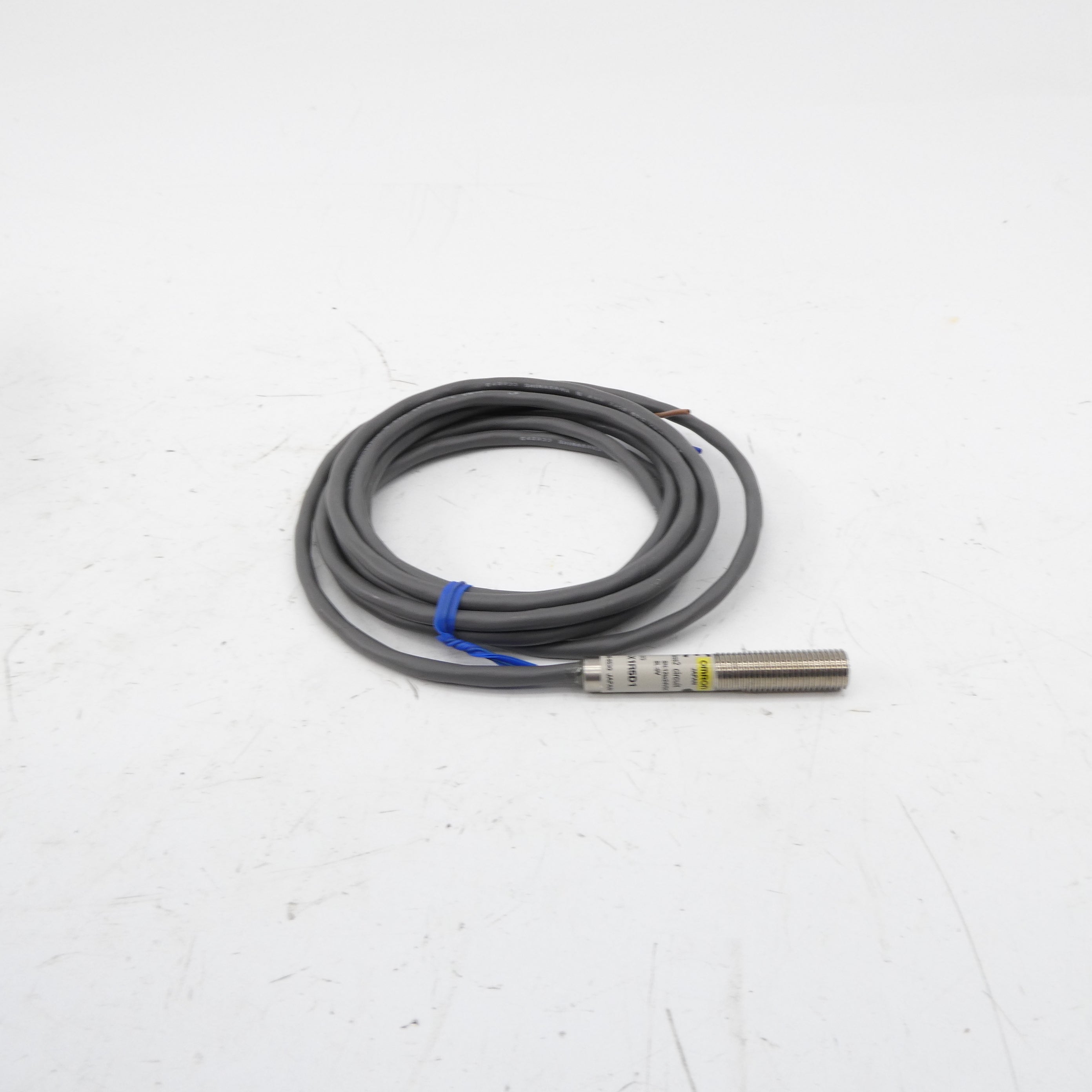 OMRON E2FM-X1R5D1 12-24VDC 2M NSMP