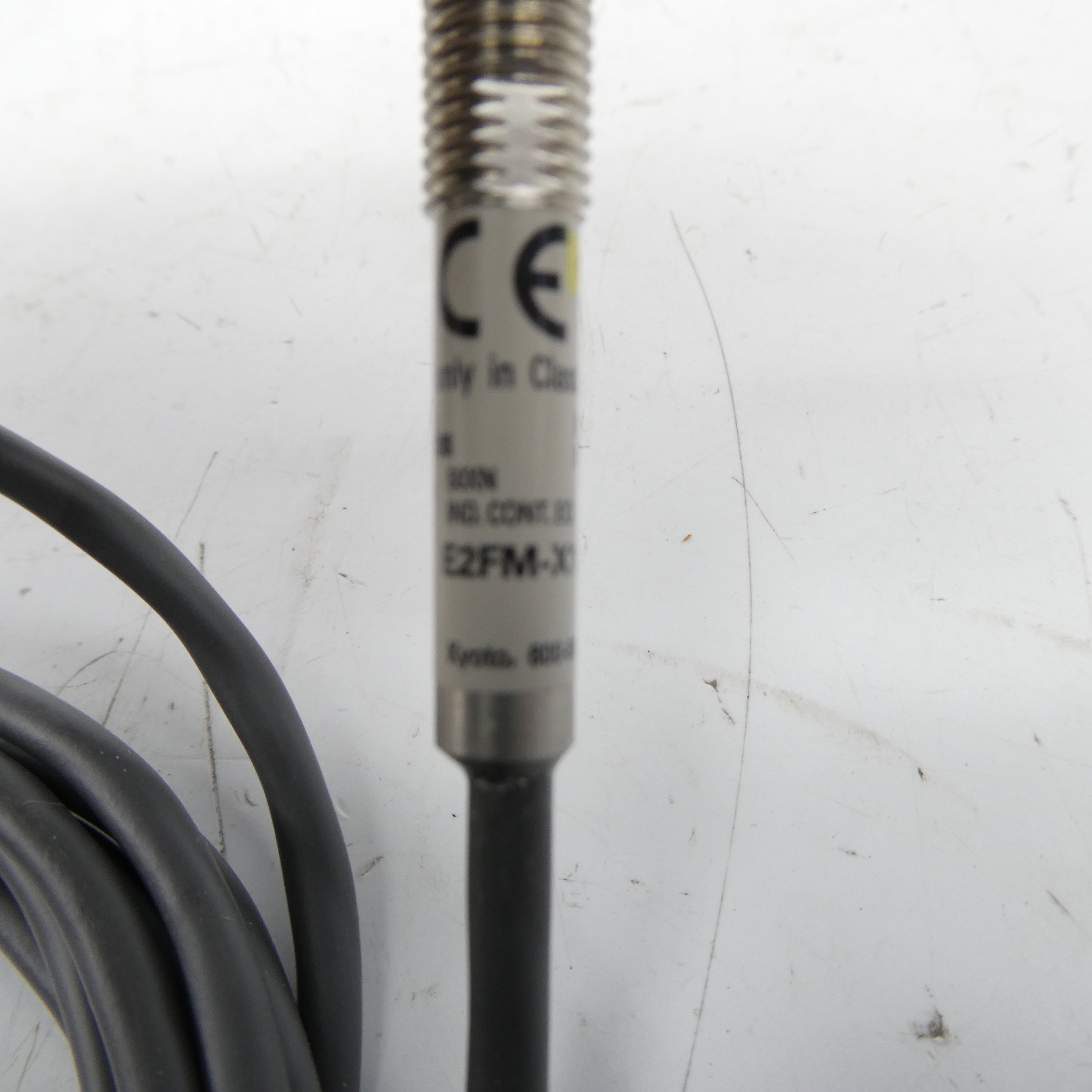 OMRON E2FM-X1R5D1 12-24VDC 2M NSMP