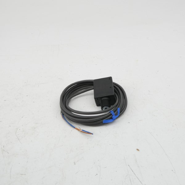 OMRON TL-PP283 12-24VDC 2M NSMP
