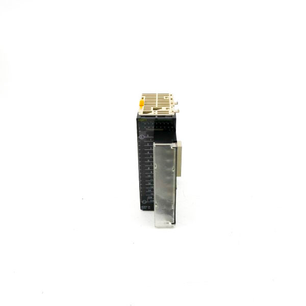 OMRON CJ1W-OC211 250VAC 5A NSNP