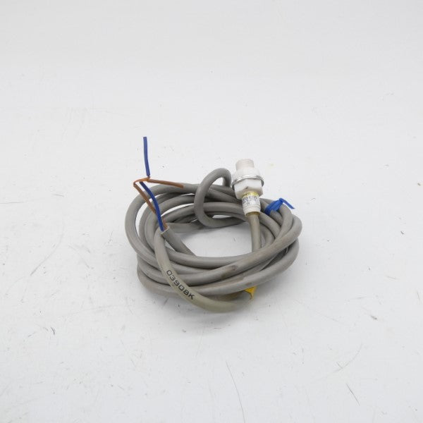 OMRON E2FQ-X2D1 12-24VDC 2M NSMP