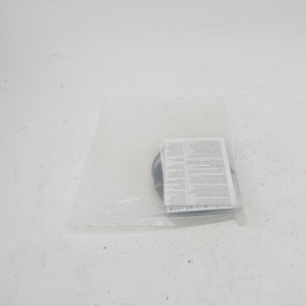 OMRON E2E-C05S01-WC-C1-R 10-30VDC 2M NSMP