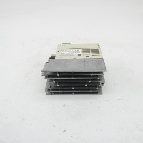 MITSUBISHI FR-E520-0.4KN-TB 200-240VAC 5.2A (AS PICTURED) NSNP