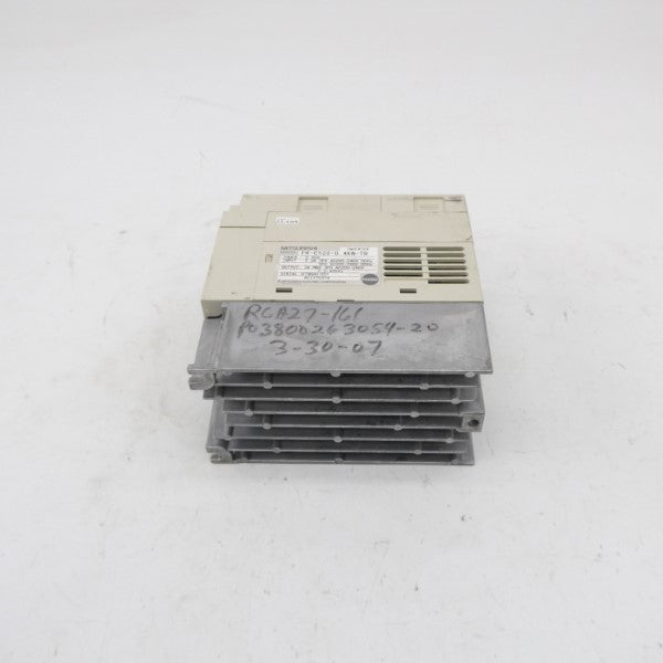 MITSUBISHI FR-E520-0.4KN-TB 200-240VAC 5.2A NSNP