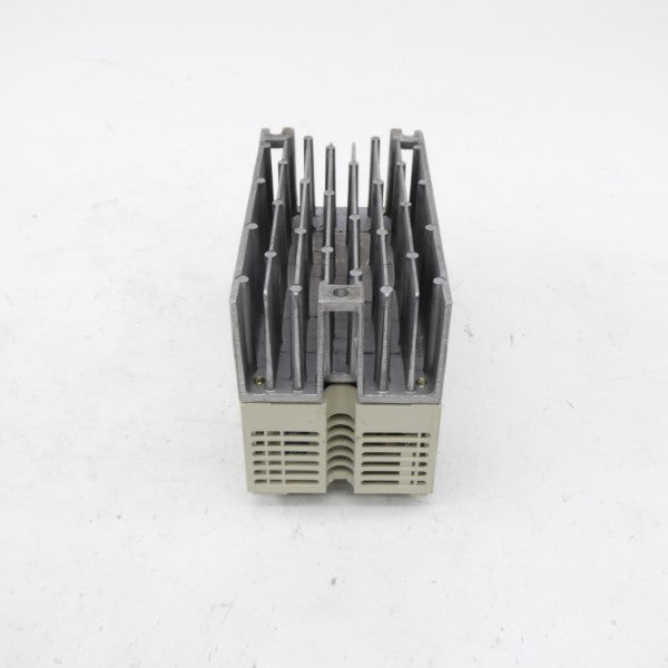 MITSUBISHI FR-E520-0.4KN-TB 200-240VAC 5.2A (AS PICTURED) UNMP