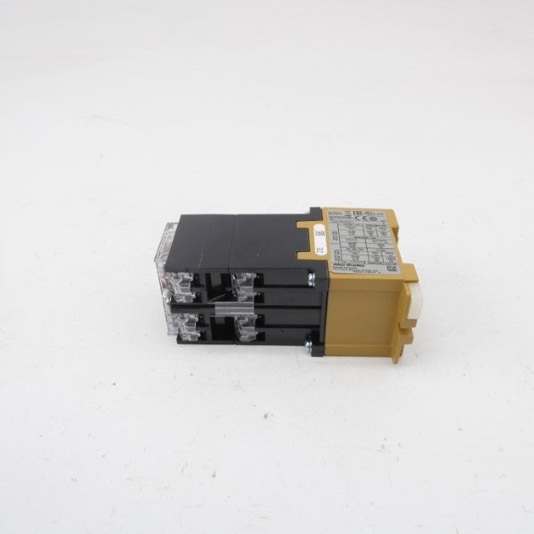 ALLEN BRADLEY 700-P8000A1 SER. E 110/115-120V 10A (WH) NSMP