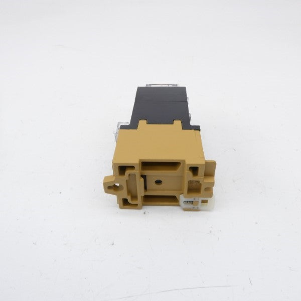 ALLEN BRADLEY 700-P8000A1 SER. E 110/115-120V 10A (WH) NSMP