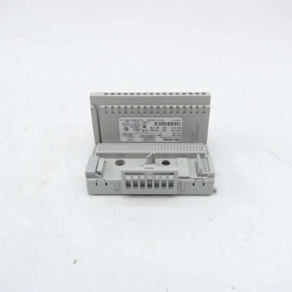 ALLEN BRADLEY 1794-TB3 SER. A 125VDC/AC REV. A01 NSMP
