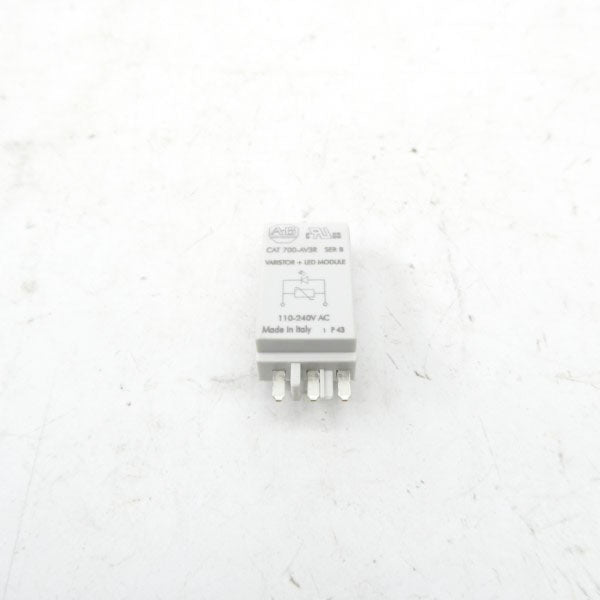 ALLEN BRADLEY 700-AV3R SER. B 110-240VAC NSNP
