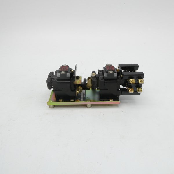 ALLEN BRADLEY 700-BXL220A1 SER. B 110/120V (BR/YL) NSMP