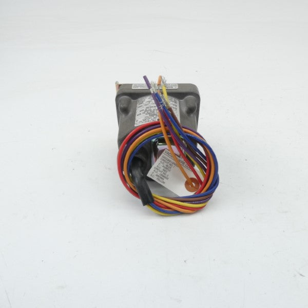 BARKSDALE D2H-A80SS 480VAC 3A .5-80PSI NSNP