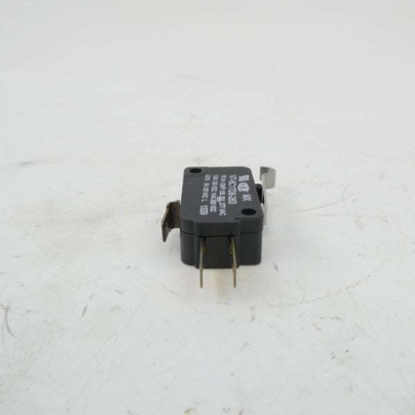 MICRO SWITCH V7-6C17D8-263 277VAC 15.1A NSNP