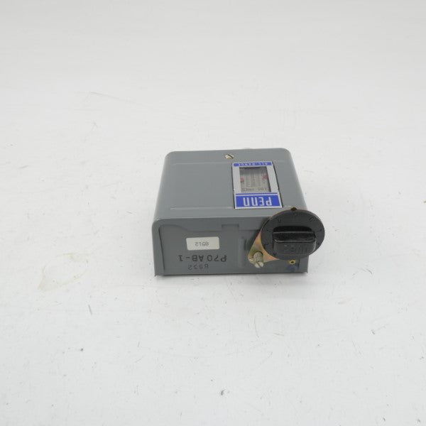 JOHNSON CONTROLS P70AB-1 100PSI NSMP
