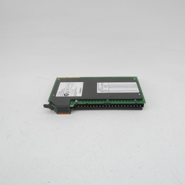ALLEN BRADLEY 1771-OAD SER. C 120VAC NSMP