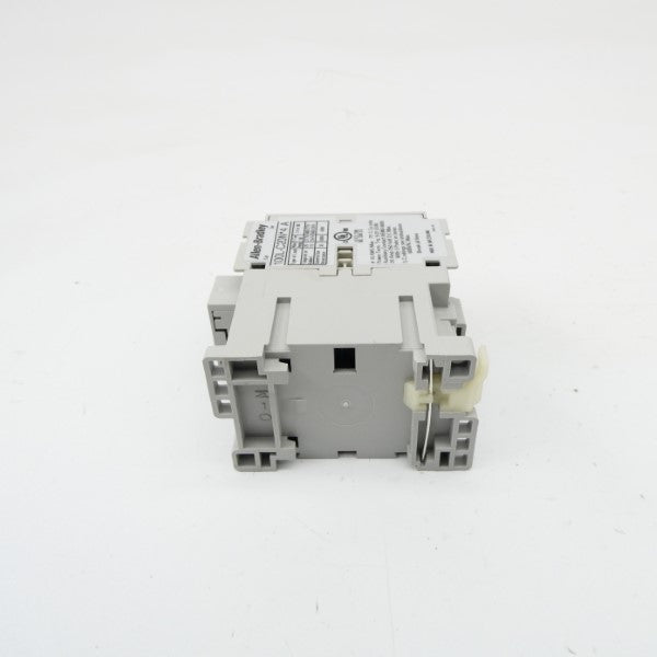 ALLEN BRADLEY 100L-C20NT4 SER. A 240/277VAC (BR/WH) NSMP