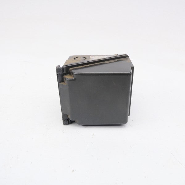 UNITED ELECTRIC IB302 8135 125-250VAC 15A 0-225'F NSMP