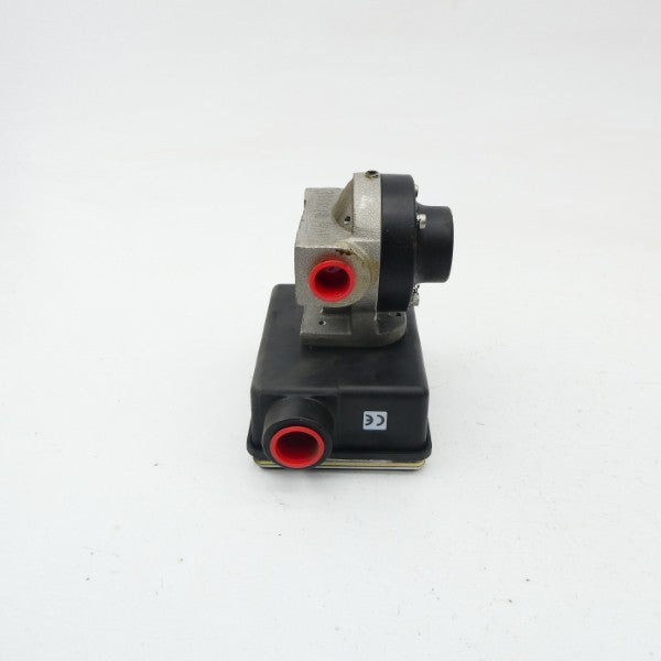 UNIVERSAL FLOW MONITORS 02GM-4-600V.9-A1WU-.5D 480VAC 15A NSNP
