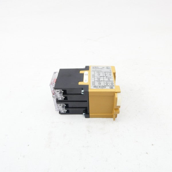 ALLEN BRADLEY 700-P000A1 SER. E 110/120V NSNP