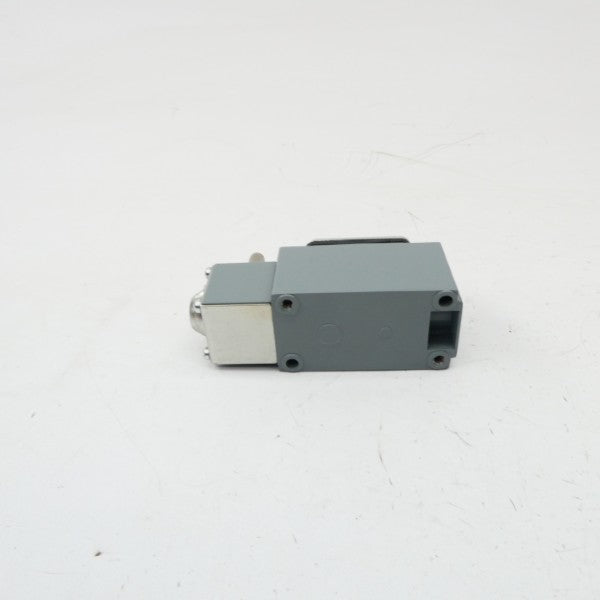 ALLEN BRADLEY 802T-H2N SER. C 72-120VAC (WH) NSMP