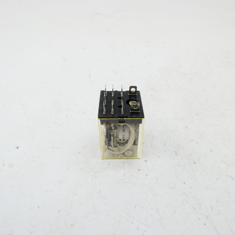 ALLEN BRADLEY 700-HF33Z24 SER. B 24VDC NSNP