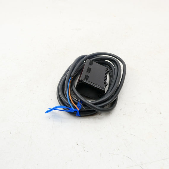 OMRON E3G-L12 10-30VDC 2M NSMP