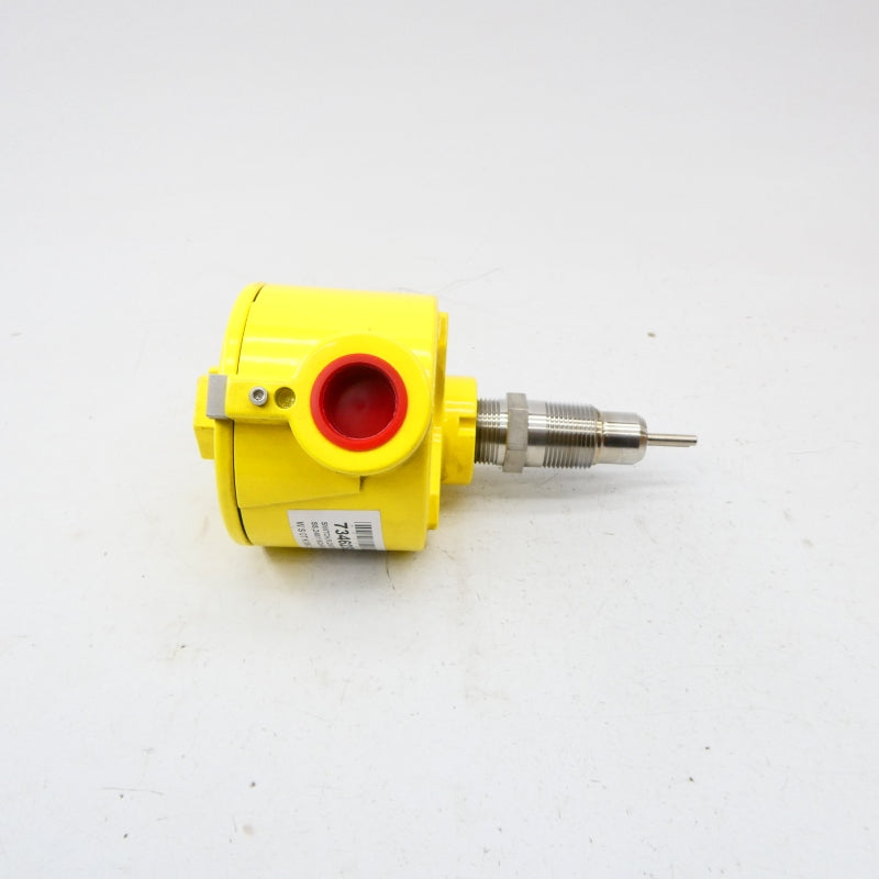 FLUID COMPONENTS INTERNATIONAL FLT93S-1B1A202C4B00000 120/230VAC 2350PSI NSNP