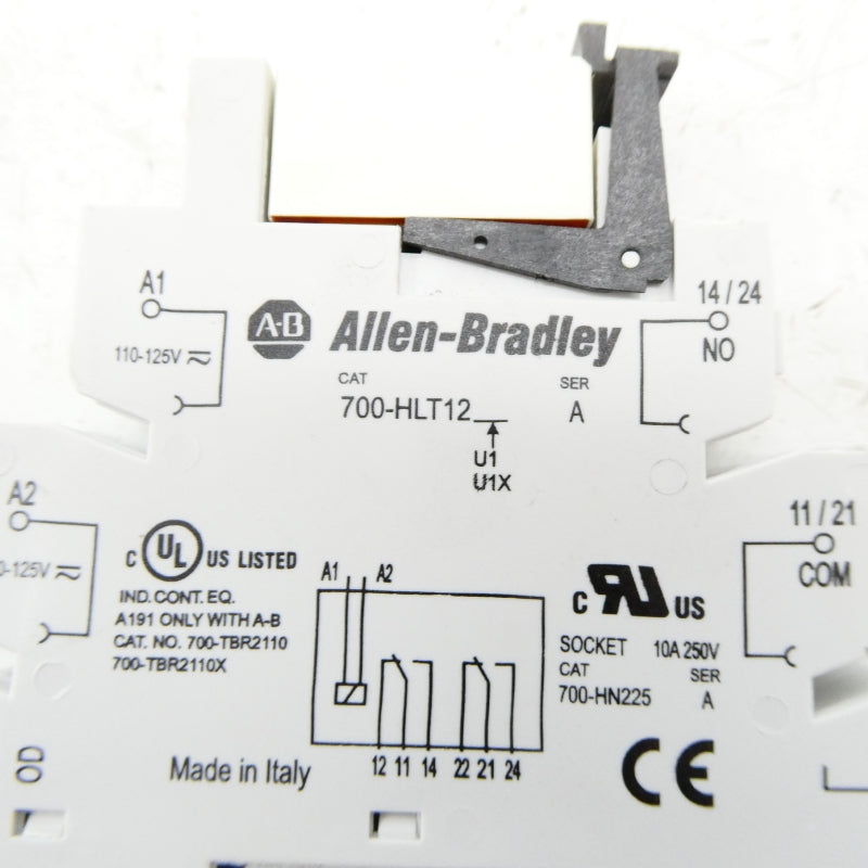 ALLEN BRADLEY 700-HLT12U1 SER. A 110-125V NSNP