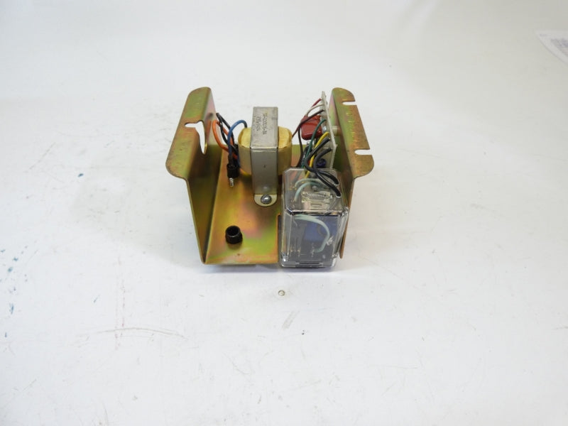 MAGNETEK CONTROLS 5200-LF1 52-110100 240VAC 10A NSNP
