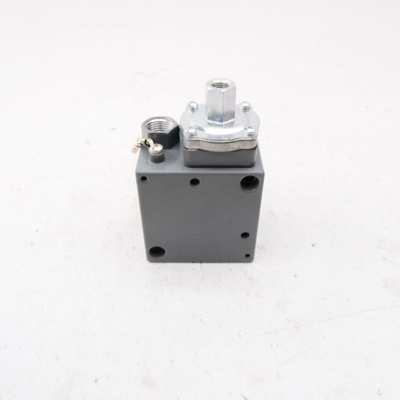 TELEMECANIQUE 9012GAW-22 SER. C 1-40PSI NSNP