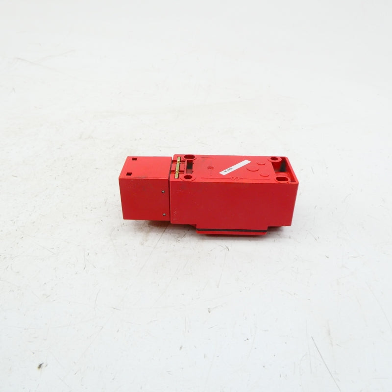 TELEMECANIQUE XCS-A703 240V 3A NSMP