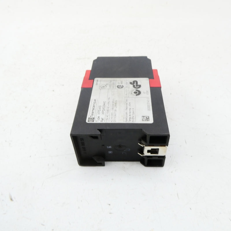 TELEMECANIQUE XPSAS3440 115VAC NSNP
