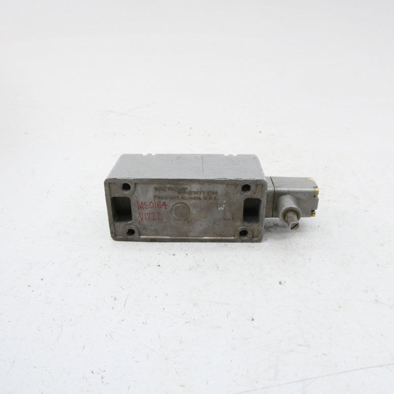 MICRO SWITCH 106ML21-E1 600VAC 10A (AS PICTURED) NSNP