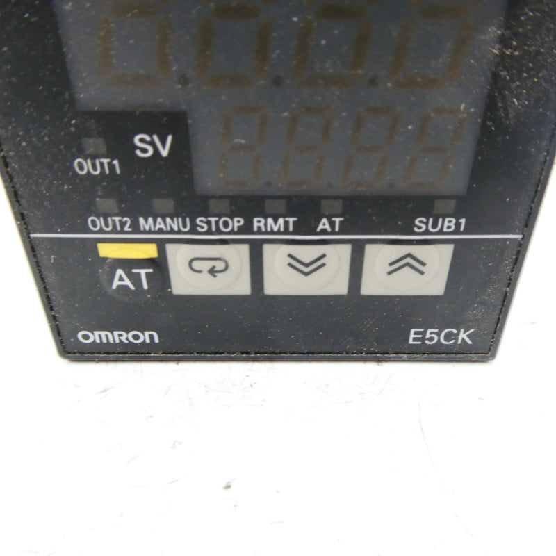 OMRON E5CK-AA1-302  (AS PICTURED) NSNP