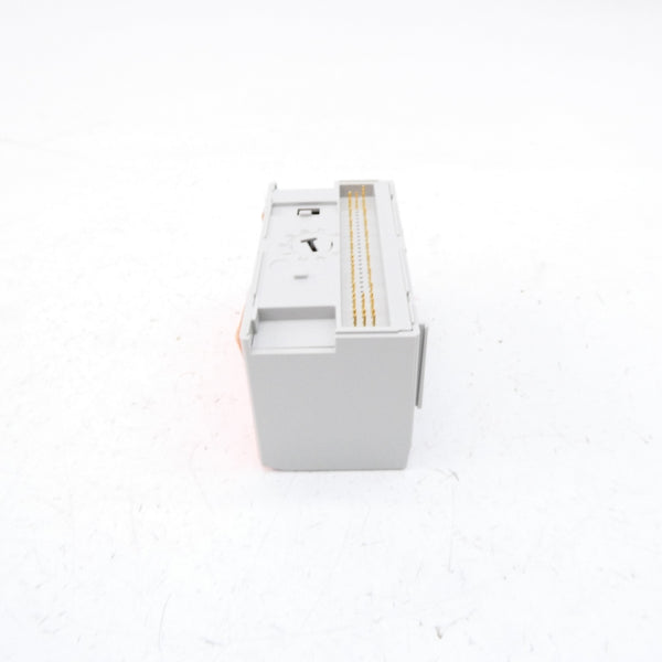 ALLEN BRADLEY 1794-IT8 SER. A  F/W K.1 24VDC NSMP