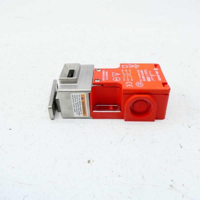 ALLEN BRADLEY 440K-T11211 SER. B (WH) NSMP
