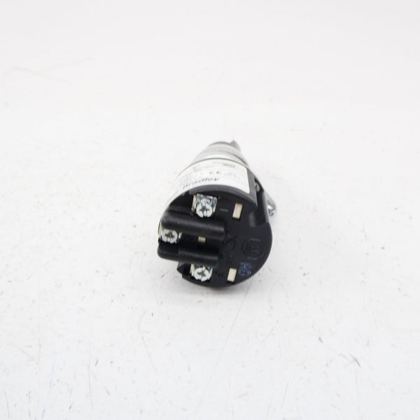 ALLEN BRADLEY 800H-UP24 SER. C 300VAC/DC (WH) NSMP