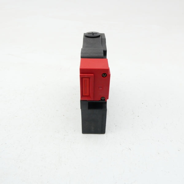 OMRON D4JL-2NFA-D5 240VAC 3A NSMP