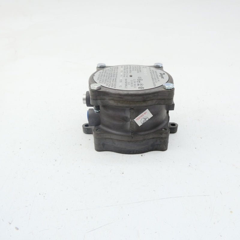 DWYER 1950-00-2F 114037-01 480VAC 15A 10PSI NSMP