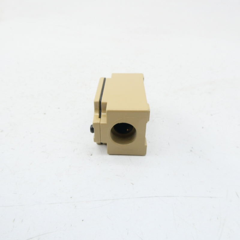 RC RCL-301 300VAC (AS PICTURED) NSNP