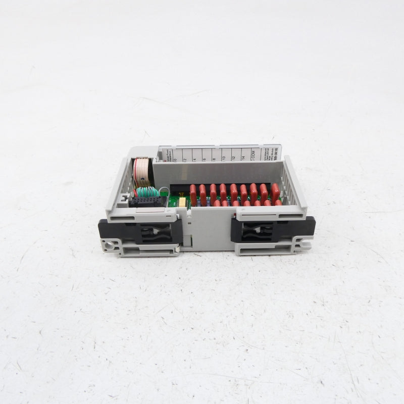 ALLEN BRADLEY 1769-IA16 SER. A F/W 3.1 79-132VAC REV. 2 NSMP