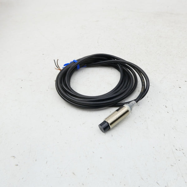 OMRON E2E-X5MC112 10-30VDC NSNP