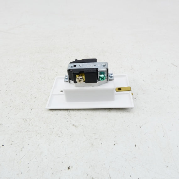 PASS & SEYMOUR S3713-W 125V 15A NSMP